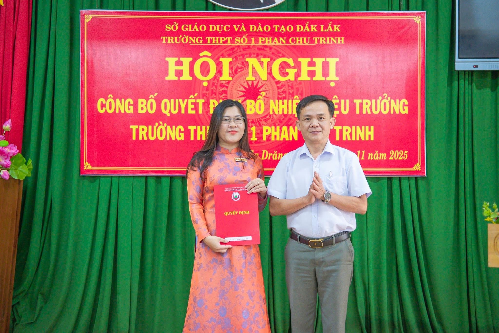 Hội nghị công bố Quyết định bổ nhiệm Hiệu trưởng Trường THPT số 01 Phan Chu Trinh